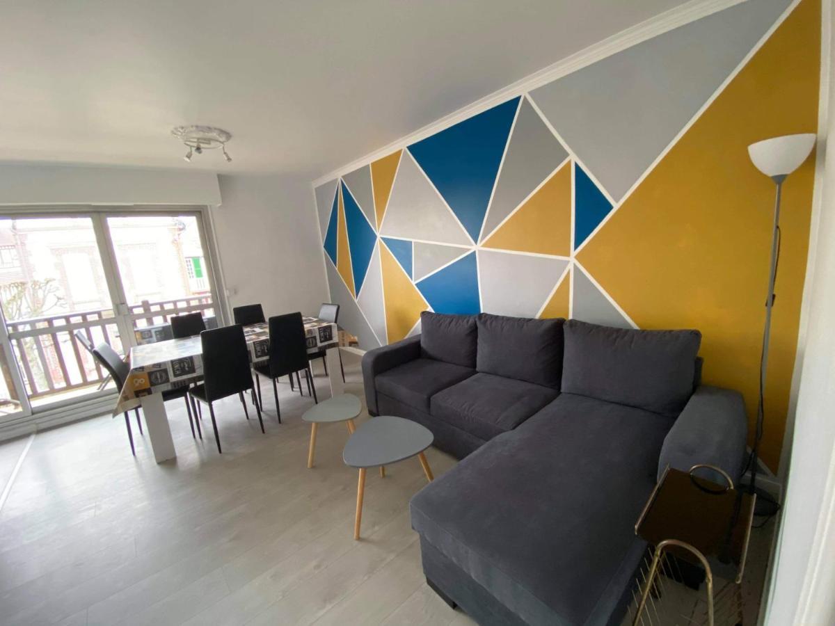 Cabourg Centre, Appartement Pour 4 Personnes A 100M De La Mer エクステリア 写真